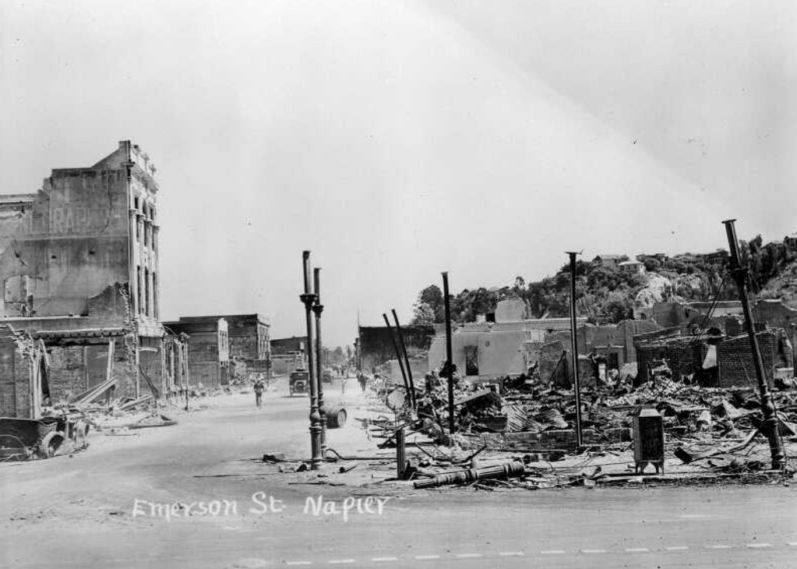 1931 At 10.47am on 3 February, a violent 7.8 magnitude earthquake rocked Hawke’s
Bay for almost three minutes. At least 256 people died, while thousands more required
medical treatment. It still stands today as New Zealand’s deadliest earthquake