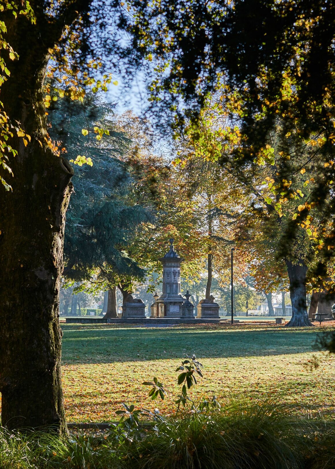 The King George coronation fountain surrounded
by the much climbed over lions