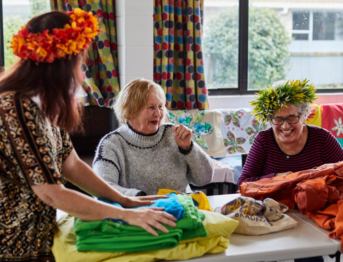 There’s always chatter and
laughter when the group
meets at St Andrews church
in Hastings – Pia, Colleen and
Berry share a story